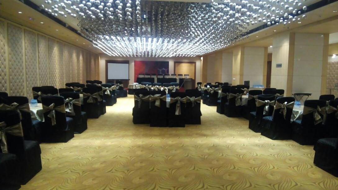 โฮเต็ล ดีไลต์ แกรนด์ Hotel ฟารีดาบัด ภายนอก รูปภาพ
