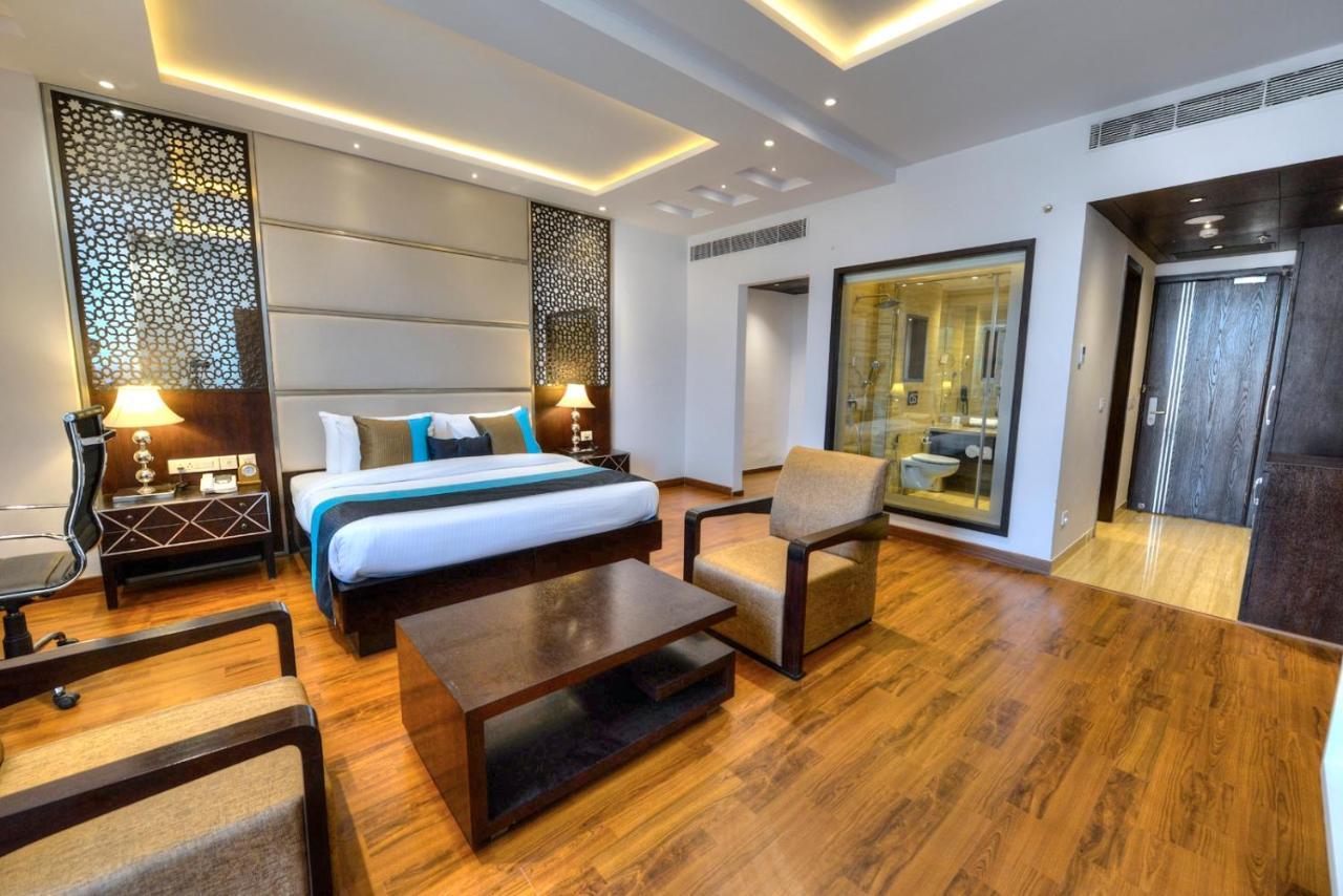 โฮเต็ล ดีไลต์ แกรนด์ Hotel ฟารีดาบัด ภายนอก รูปภาพ